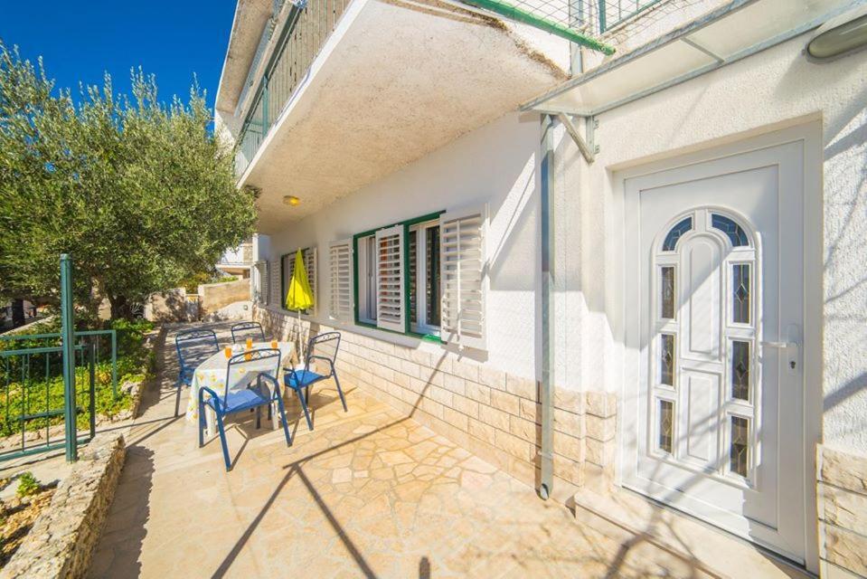 Apartmani Stipan Brela Exterior photo