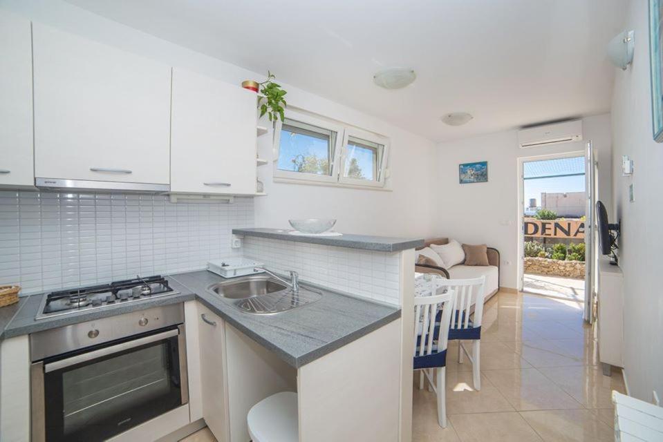 Apartmani Stipan Brela Exterior photo